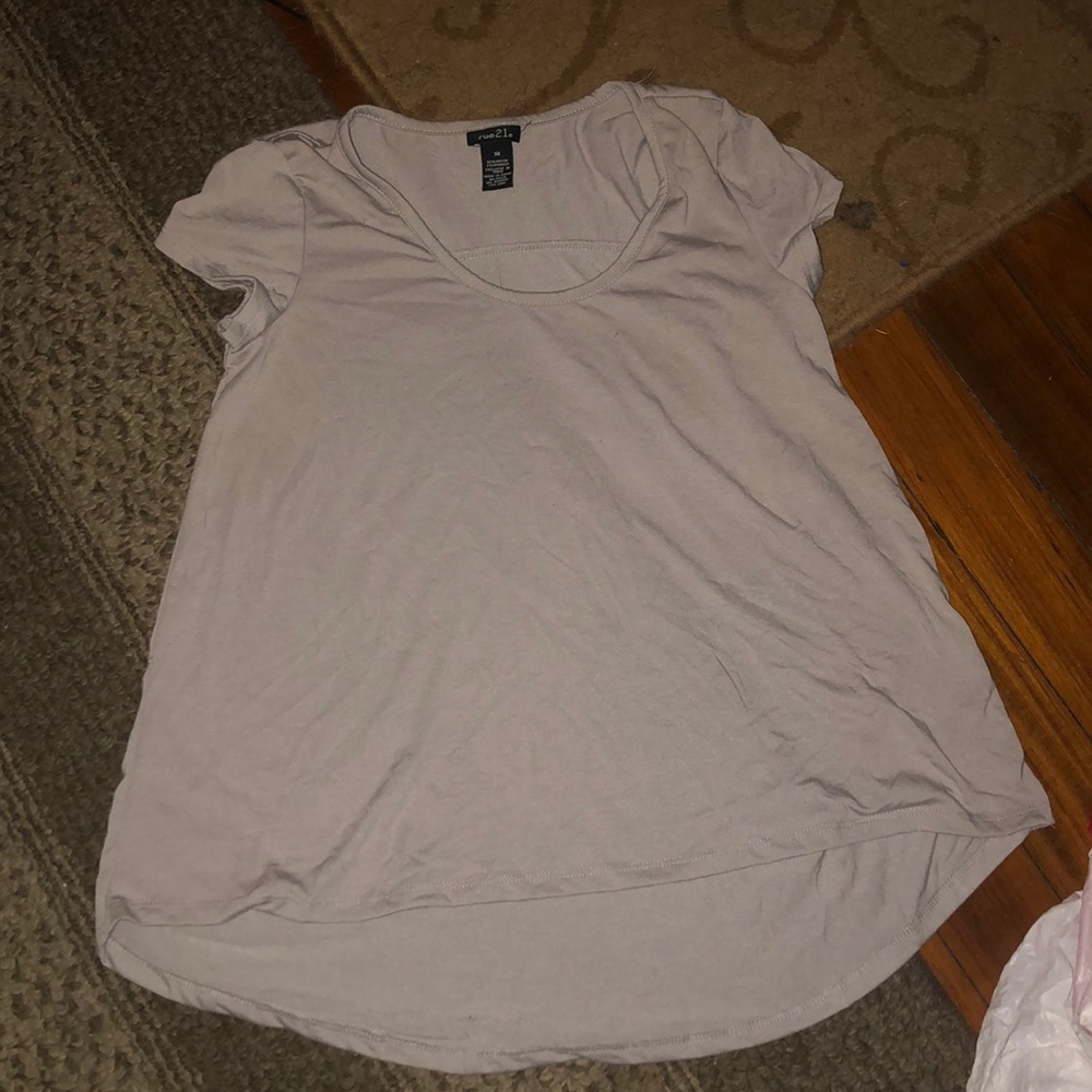 Grey soft t-shirt, worn once